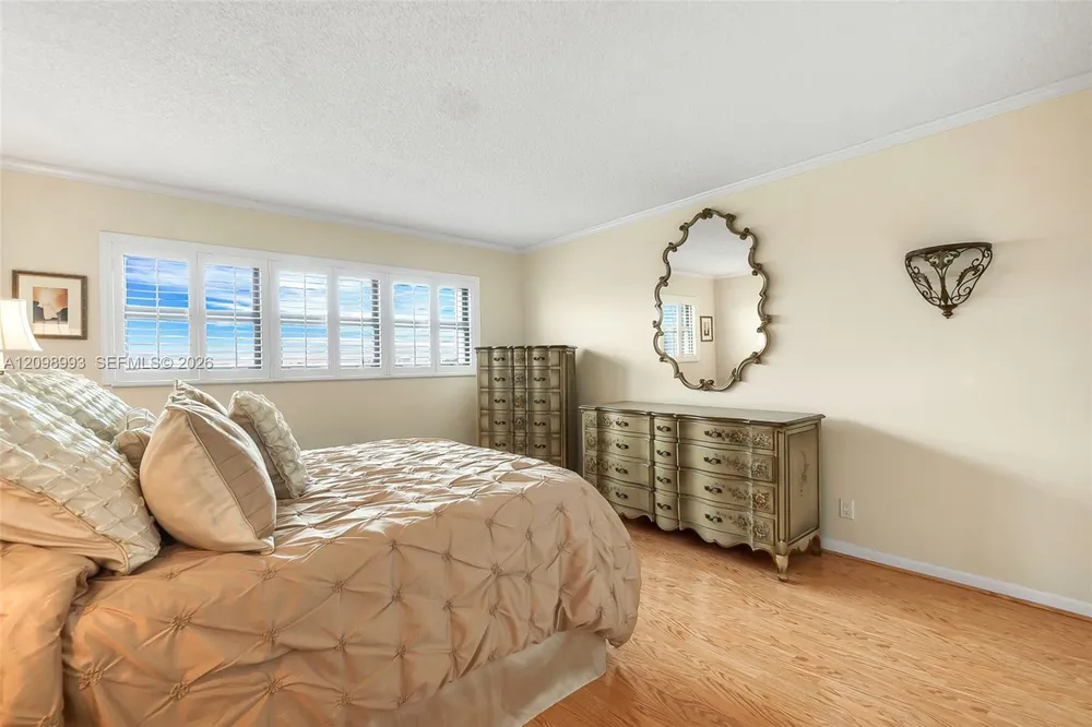 3200 Port Royale Dr N, Fort Lauderdale, FL 33308