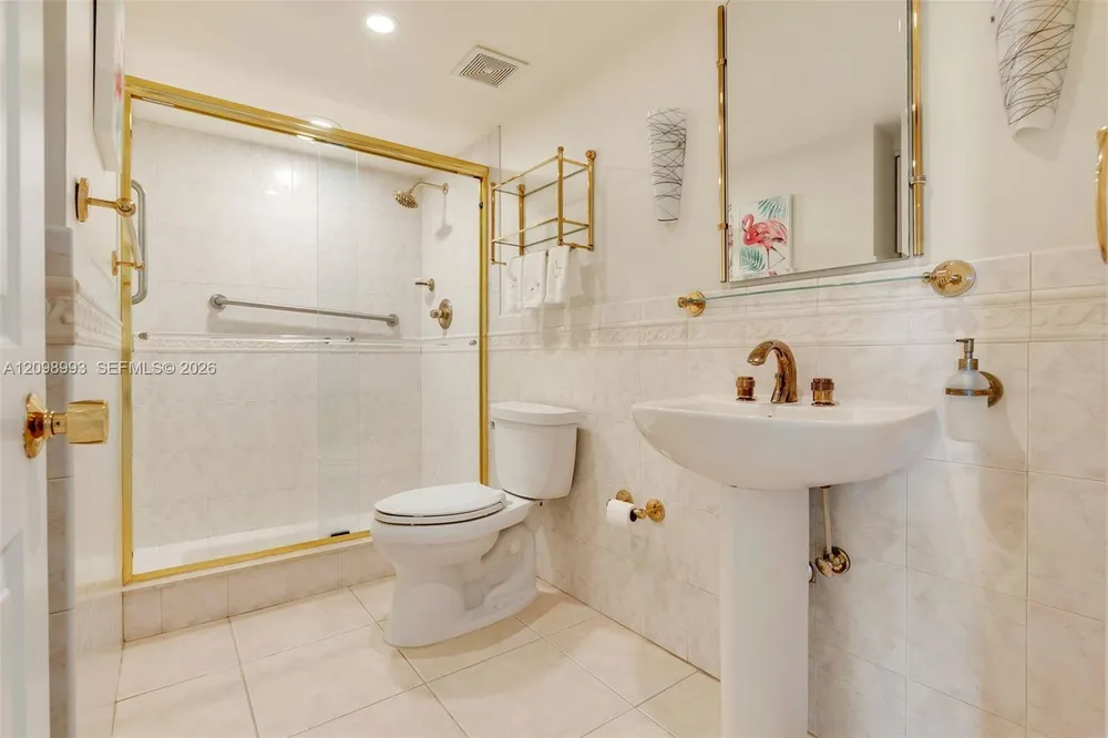 3200 Port Royale Dr N, Fort Lauderdale, FL 33308