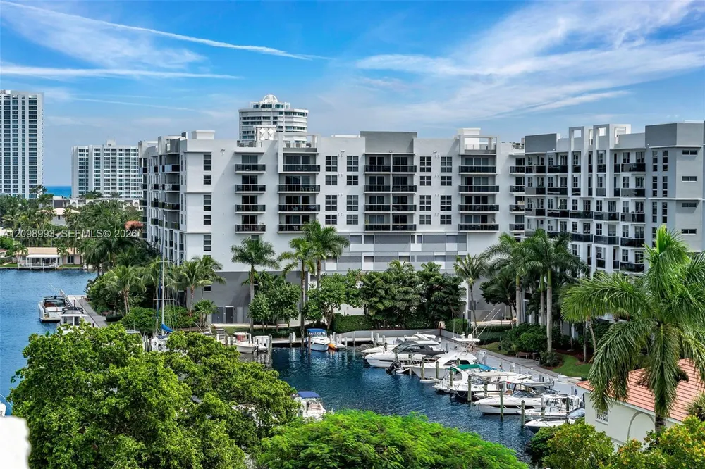 3200 Port Royale Dr N, Fort Lauderdale, FL 33308