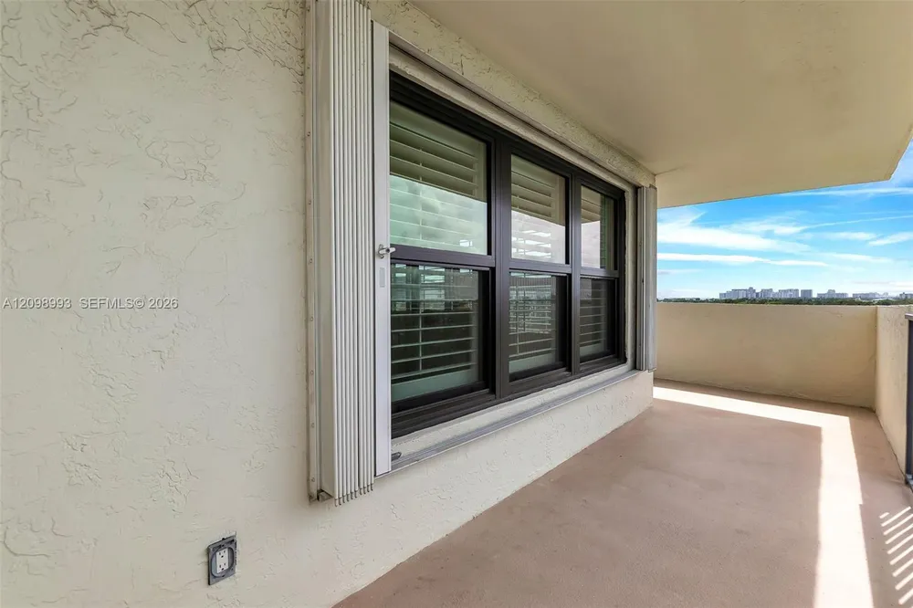 3200 Port Royale Dr N, Fort Lauderdale, FL 33308