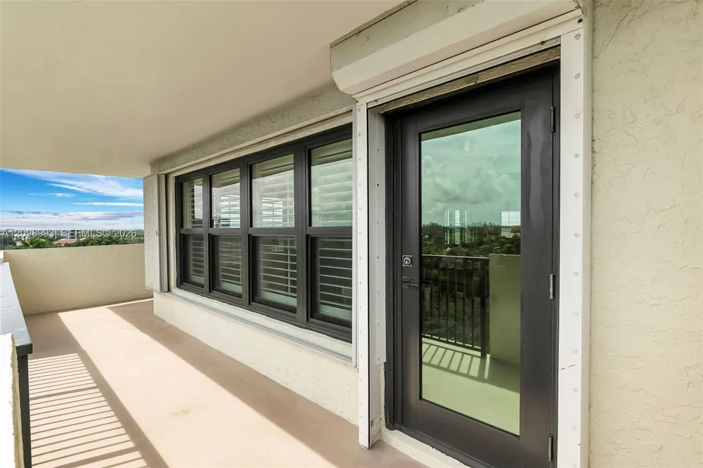 3200 Port Royale Dr N, Fort Lauderdale, FL 33308