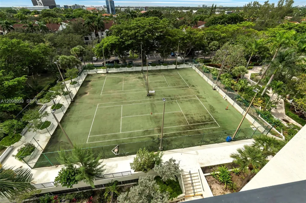 3200 Port Royale Dr N, Fort Lauderdale, FL 33308