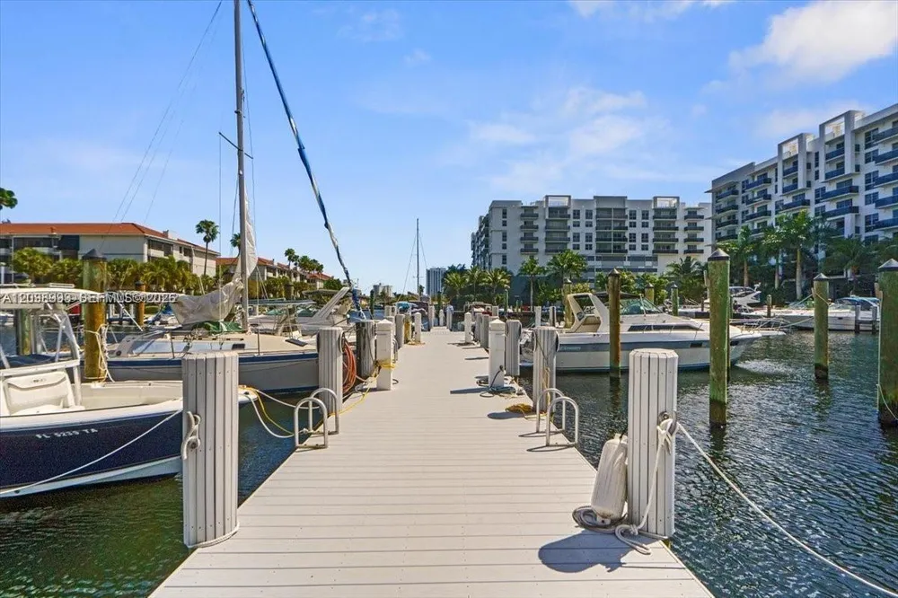 3200 Port Royale Dr N, Fort Lauderdale, FL 33308