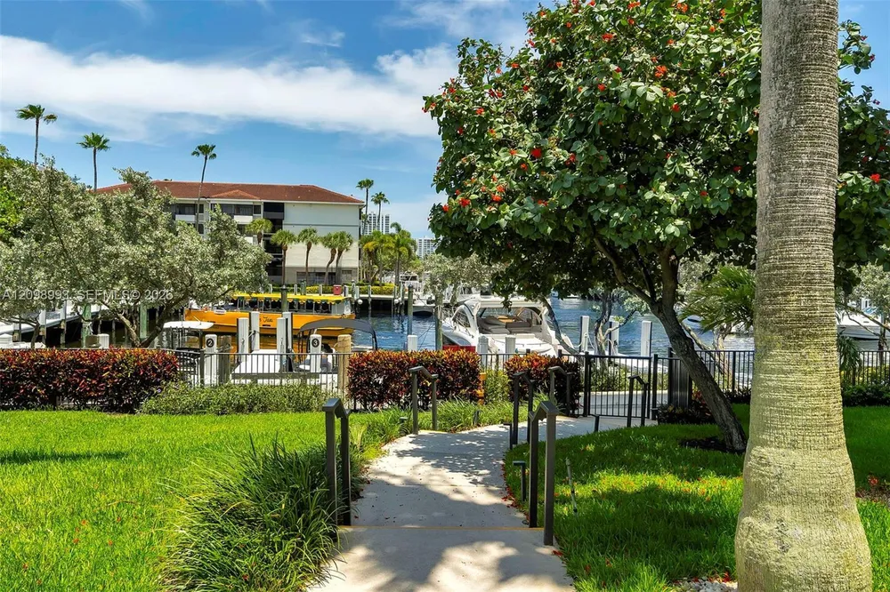 3200 Port Royale Dr N, Fort Lauderdale, FL 33308