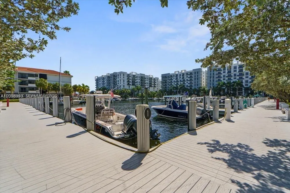 3200 Port Royale Dr N, Fort Lauderdale, FL 33308