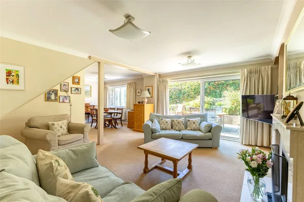 Elmleigh, Midhurst, GU29 photo 2