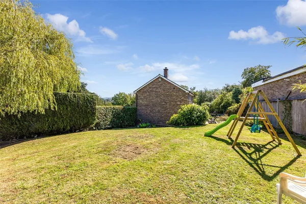 Elmleigh, Midhurst, GU29 photo 3