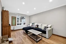 Lausanne Road, London
