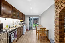 Lausanne Road, London