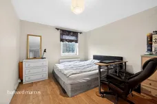 Lausanne Road, London