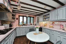 Potters Bar, DEREHAM