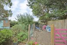 Potters Bar, DEREHAM