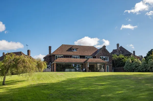 Warden Court, Cuckfield, RH17 photo 1