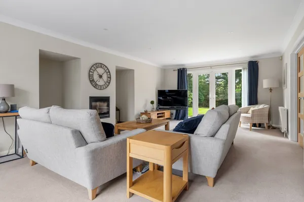 Warden Court, Cuckfield, RH17 photo 9