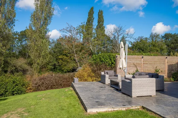 Warden Court, Cuckfield, RH17 photo 11