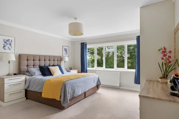 Warden Court, Cuckfield, RH17 photo 14