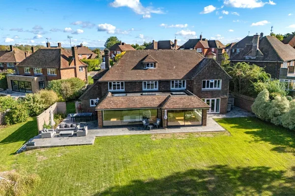 Warden Court, Cuckfield, RH17 photo 21