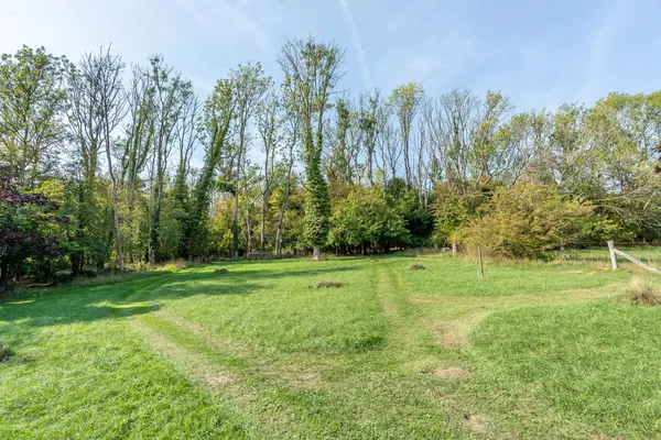 Dome Hill, Caterham, CR3 photo 14