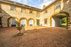 The Coach House Compton Verney CV35 photo 1