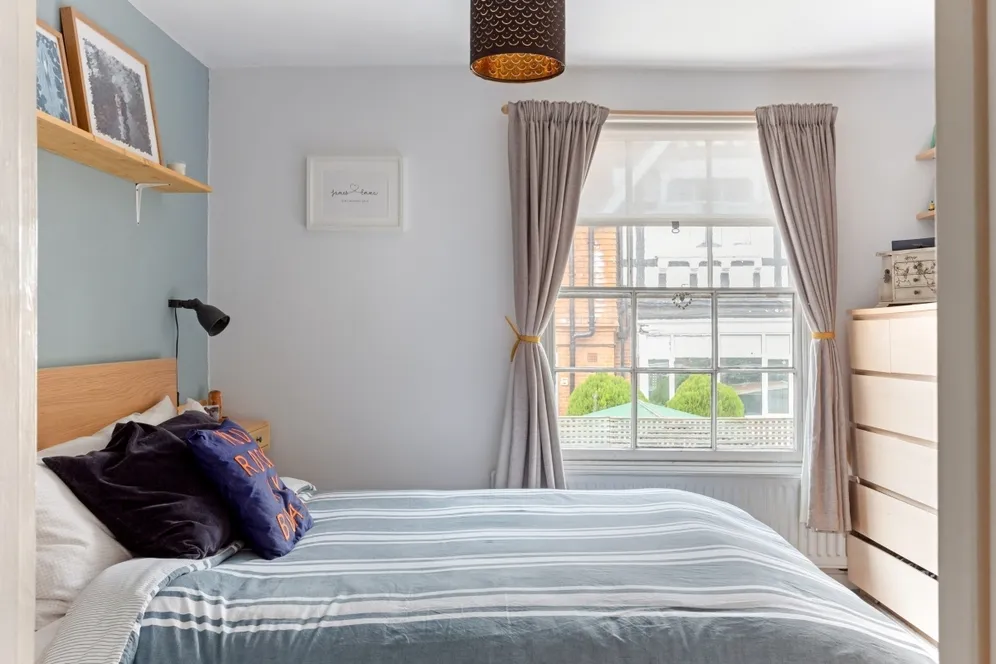 Camden Place Bourne End SL8 photo 9