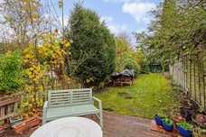 Camden Place Bourne End SL8 photo 10
