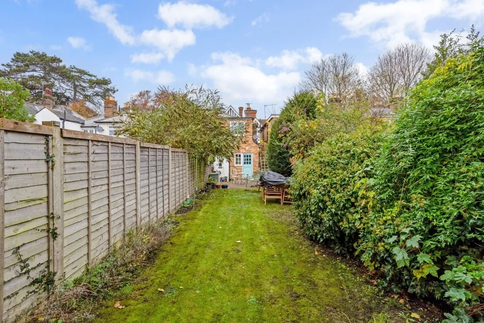 Camden Place Bourne End SL8 photo 11