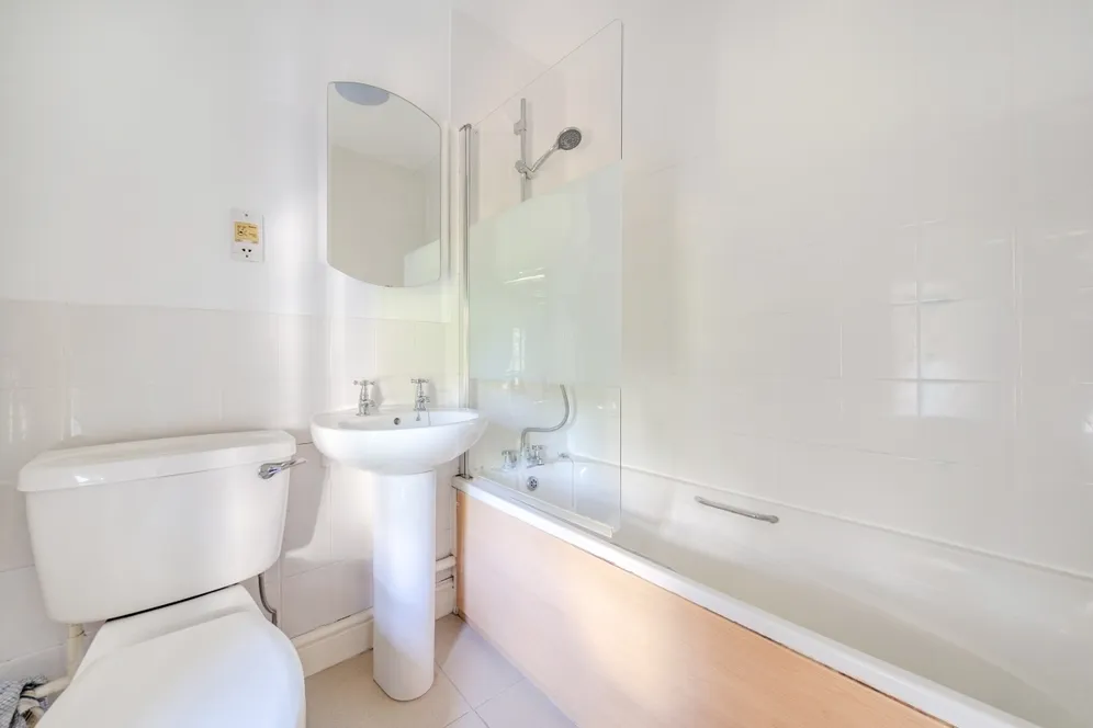 Clarence Road Harpenden AL5 photo 7