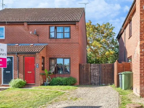 Foxglove Close, North Walshamphoto