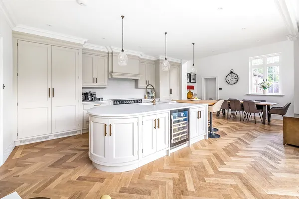 The Ridge, Woldingham, CR3 photo 2