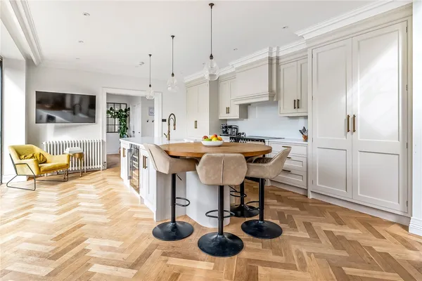The Ridge, Woldingham, CR3 photo 4