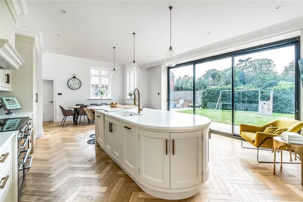 The Ridge, Woldingham, CR3 photo 5