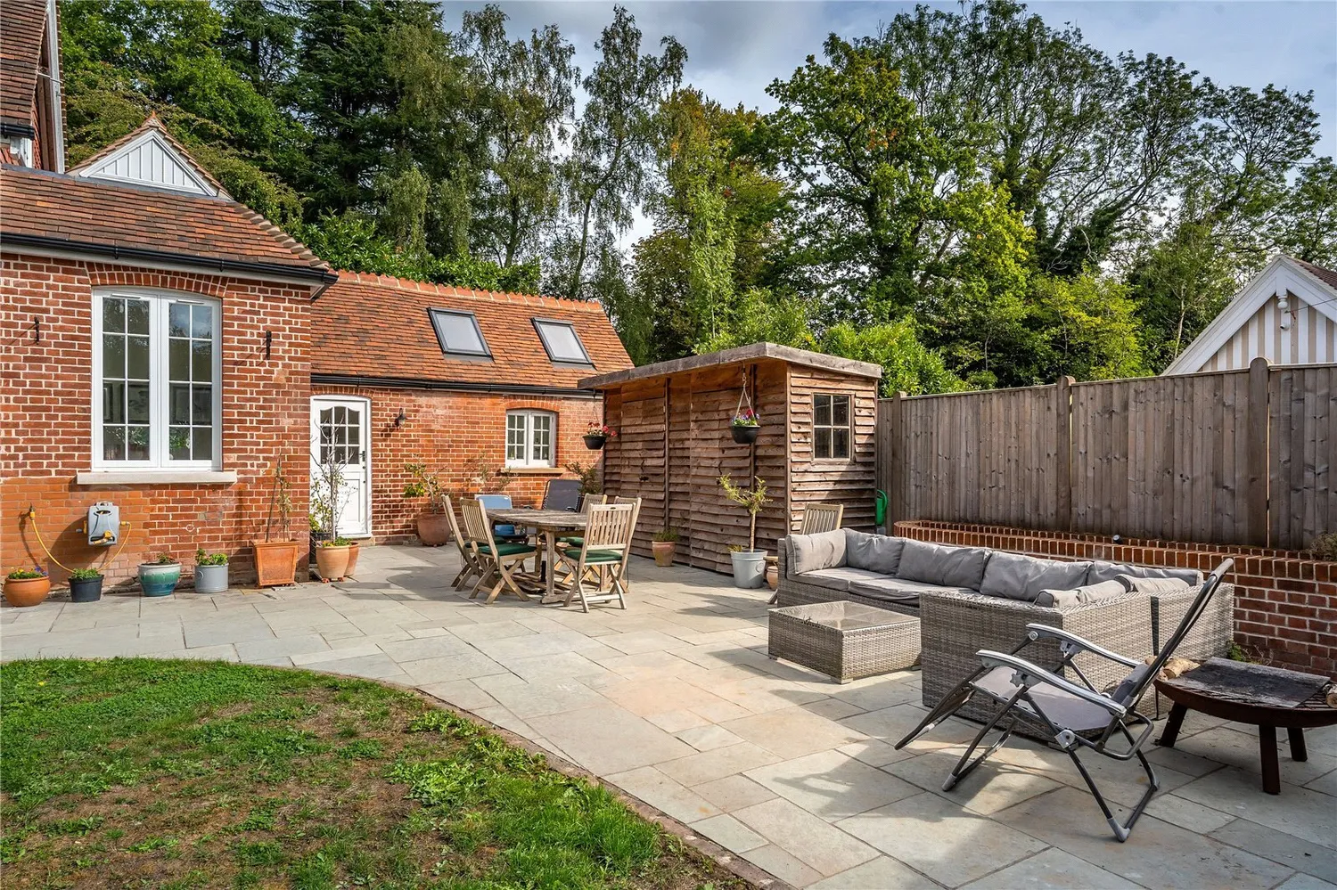 The Ridge, Woldingham, CR3 photo 29