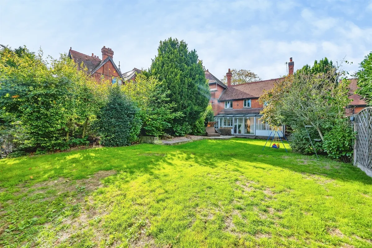Hawthornden Manor, Uttoxeter