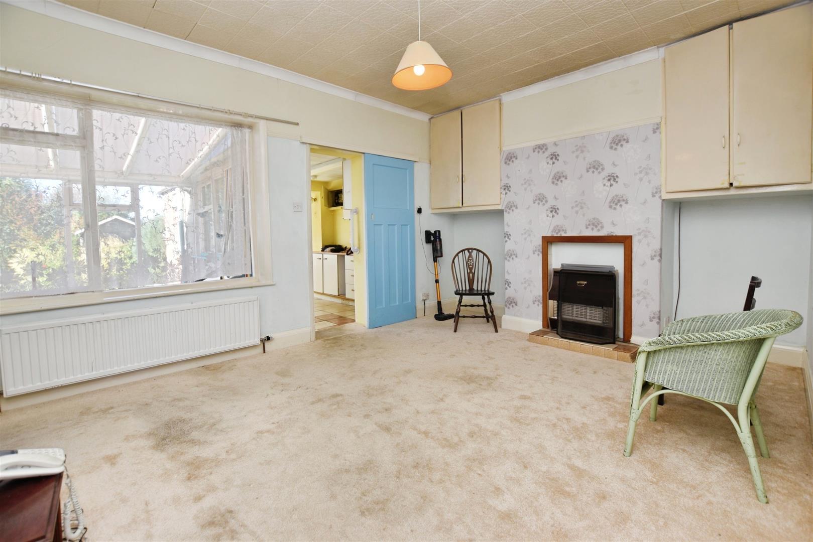 Chichester Bungalows, Sproatley Image 7