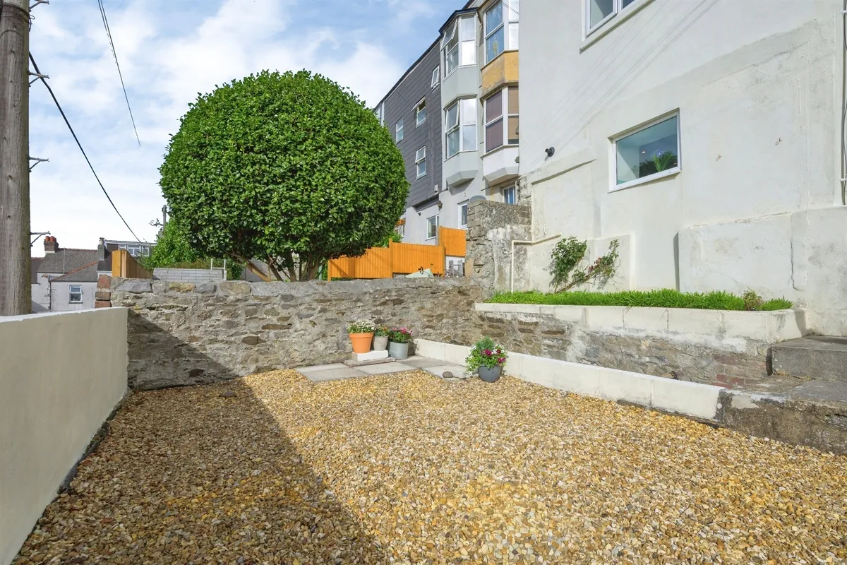 Elm Road, Mannamead, Plymouth - 1 bedroom flat - Sequence
