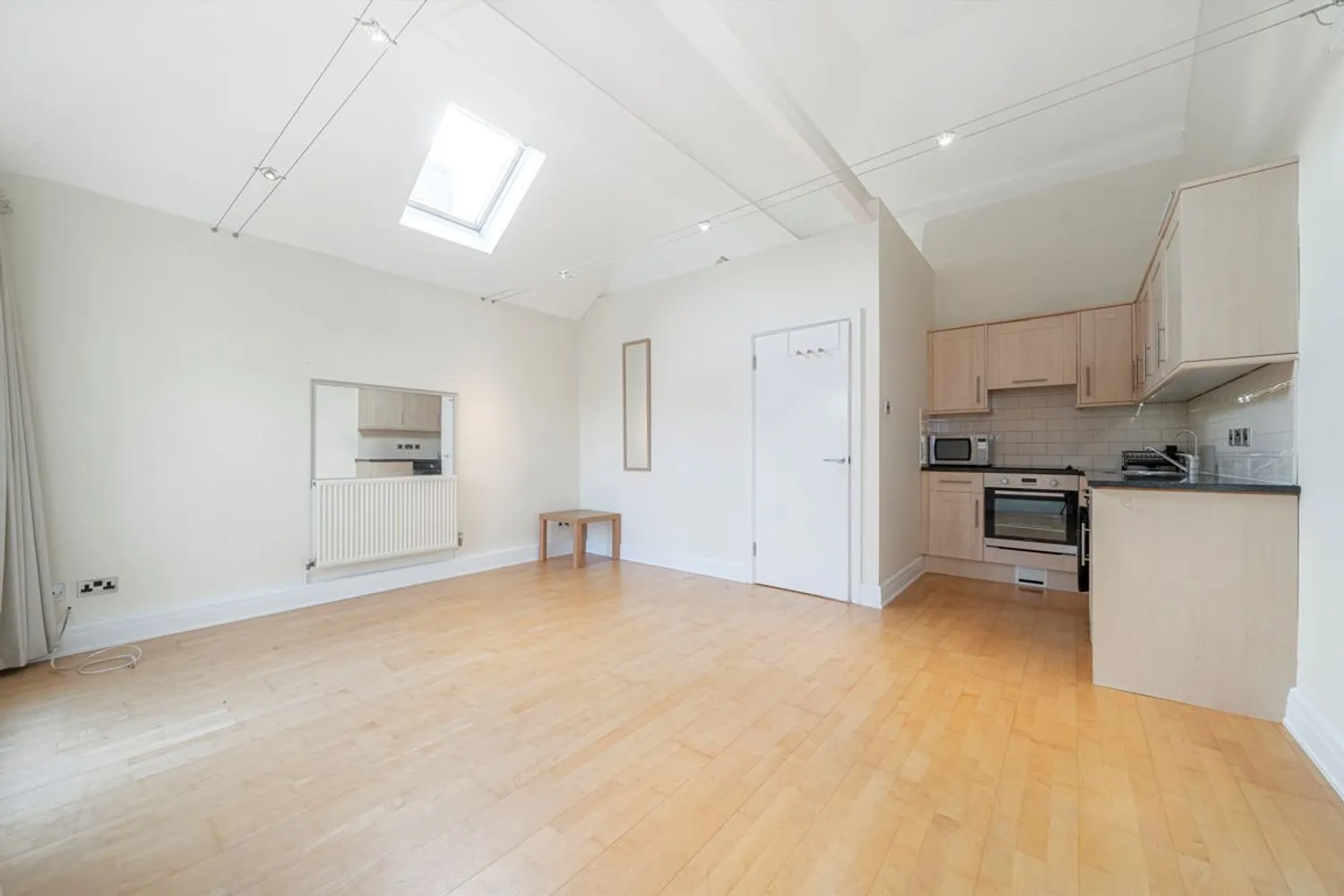 Gainsborough Road, Kew, TW9 photo 2