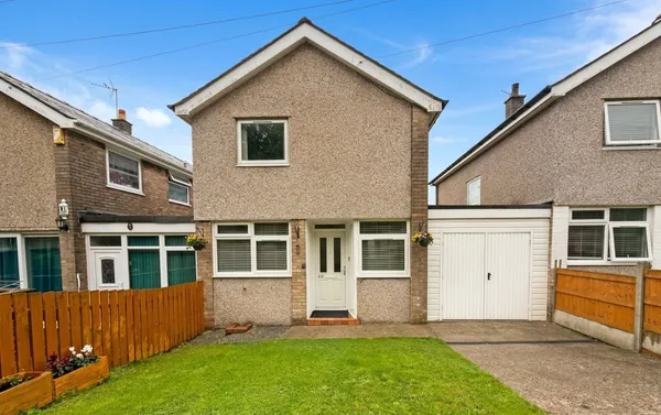 Llwyn Hudol, Bangor, Gwynedd, LL57