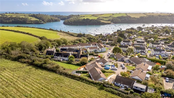 Pen Brea Close, St. Mawes, TR2 photo 1