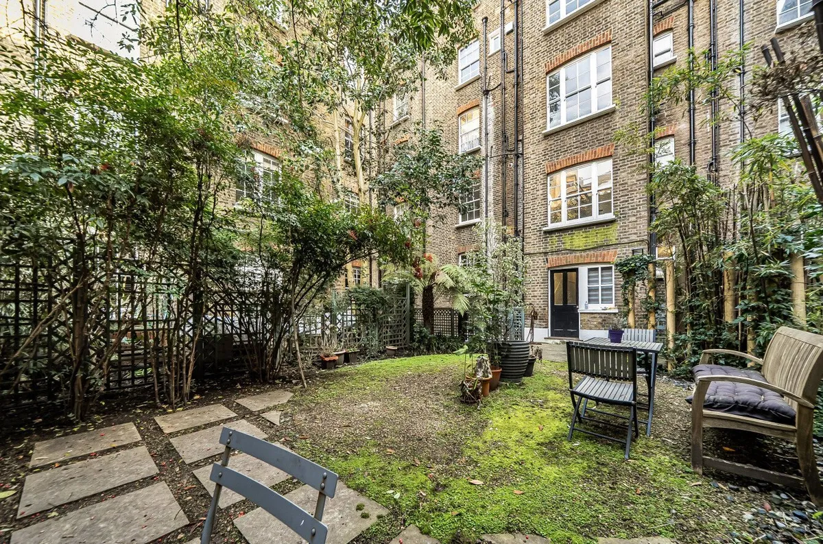 Warwick Chambers, Pater Street, London, W8