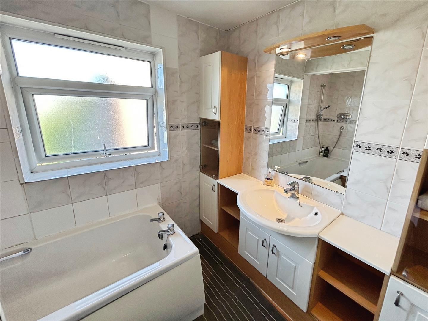 Edward Street, Hartshorne, DE11 7HG Image 16