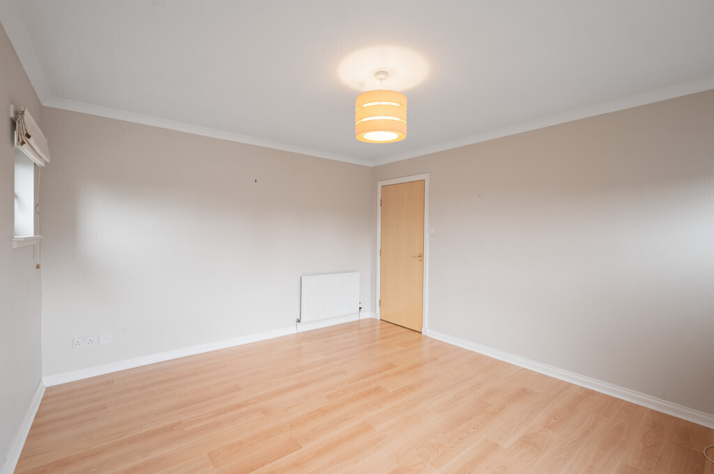 4 (Flat 3) Kingsknowe Park, Kingsknowe, Edinburgh, EH14 2JQ Image 5