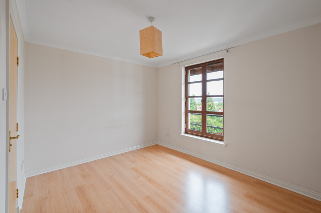 4 (Flat 3) Kingsknowe Park, Kingsknowe, Edinburgh, EH14 2JQ Image 10