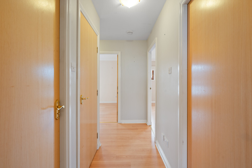 4 (Flat 3) Kingsknowe Park, Kingsknowe, Edinburgh, EH14 2JQ Image 18