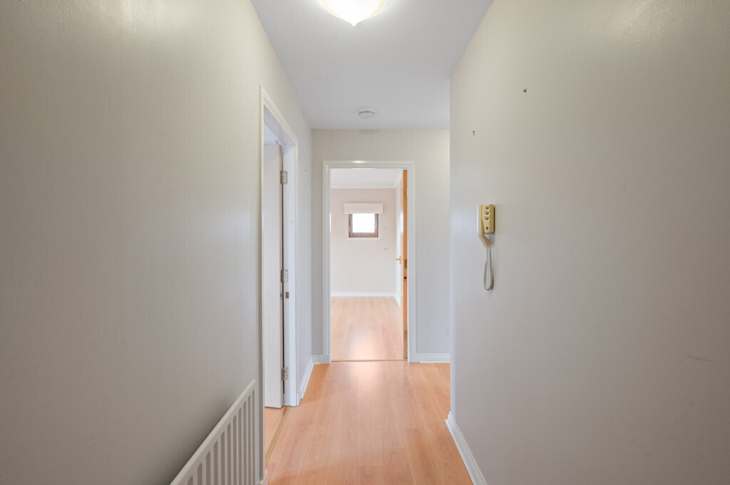 4 (Flat 3) Kingsknowe Park, Kingsknowe, Edinburgh, EH14 2JQ Image 19