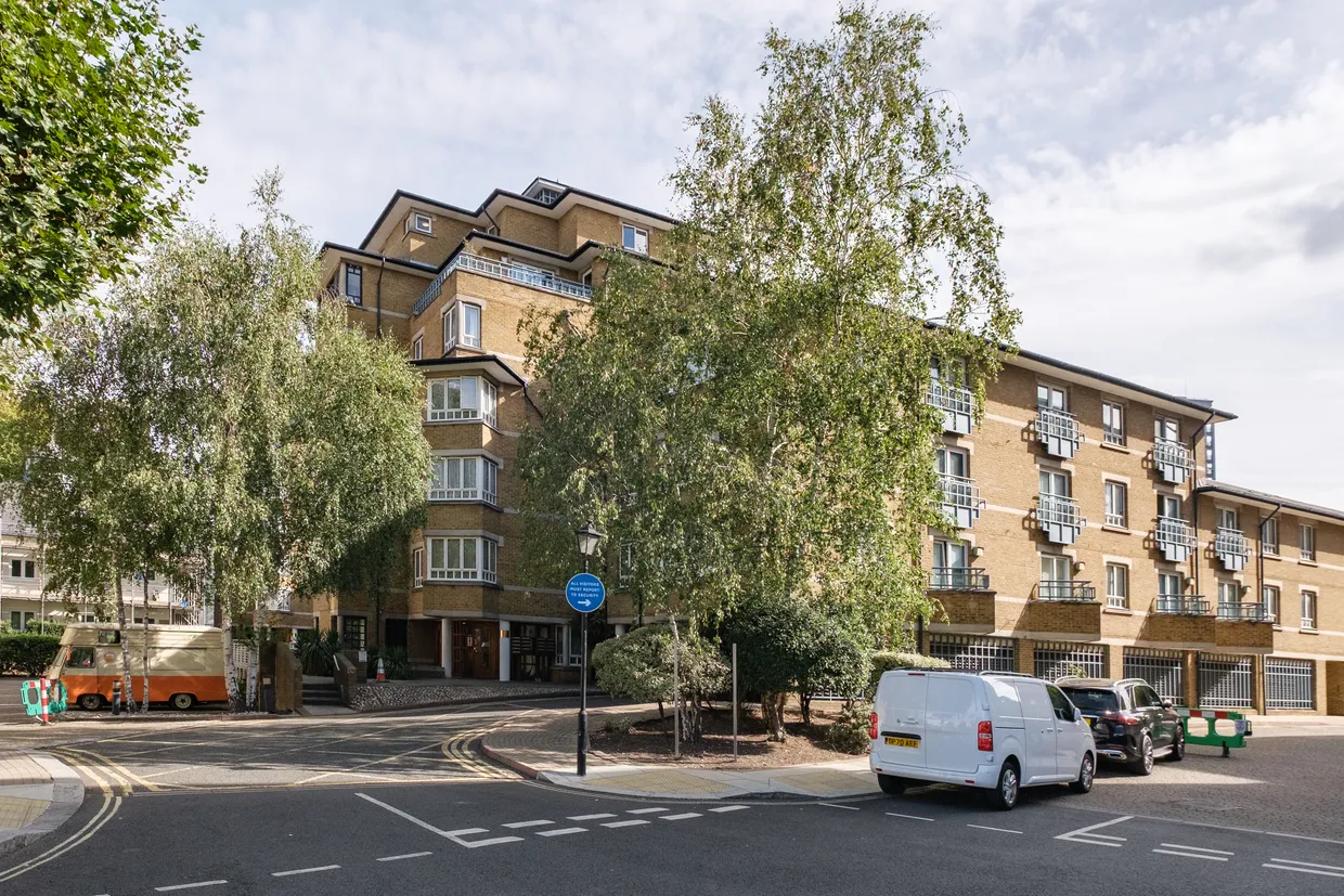 Admiral Walk, London, W9 photo 14