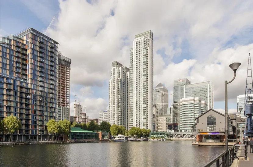 Pan Peninsula Square, E14