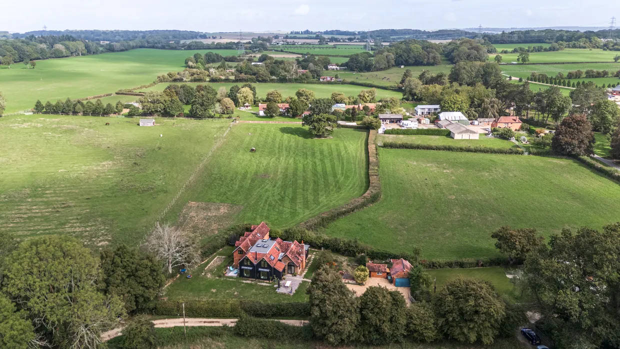 Hoe Street, Hambledon, PO7 photo 10