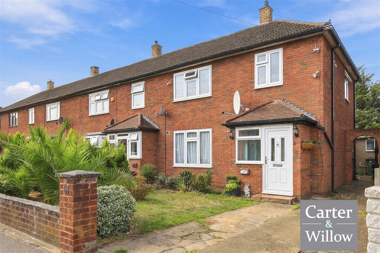 Marston Avenue, Essex Image 3