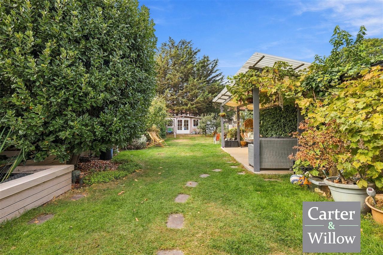 Marston Avenue, Essex Image 22