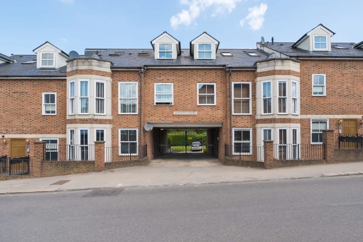 Lesbourne Road Reigate RH2 photo 1